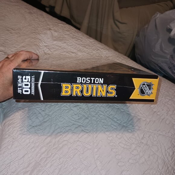 NEW YouTheFan NHL Boston Bruins 500pc Barnyard Fans Puzzle - Picture 6 of 6